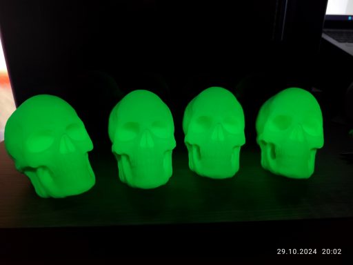 Fluoreszierende Totenköpfe 